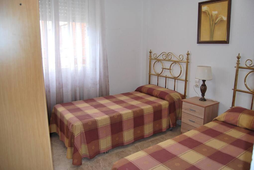 Apartamento Bonito Piso Cerca De La Estacion Córdoba Exterior foto